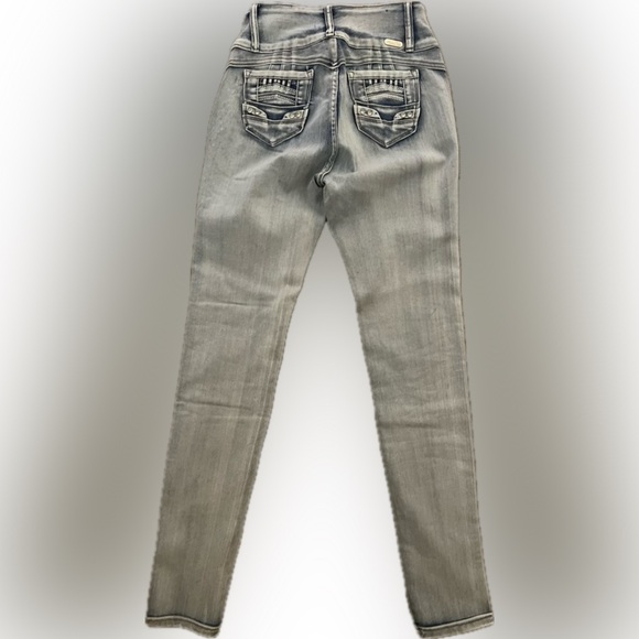 Fashion 2 Love Women’s Jeans - Picture 5 of 5